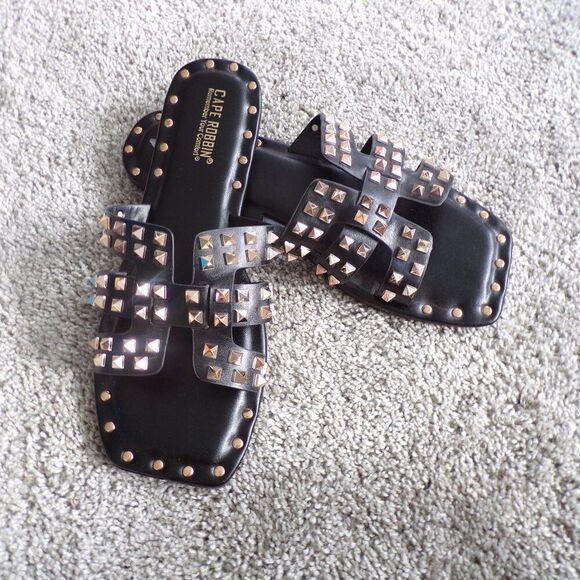 NWOT Cape Robbin studded slides 10 - Picture 2 of 8
